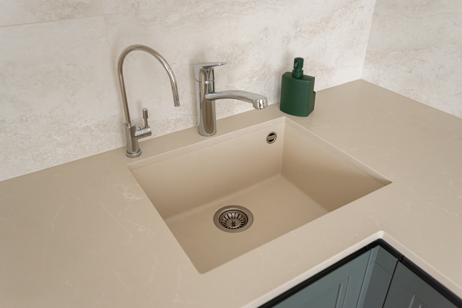 Инновационные материалы в производстве кухонной мебели Инновационные материалы в производстве кухонной мебели