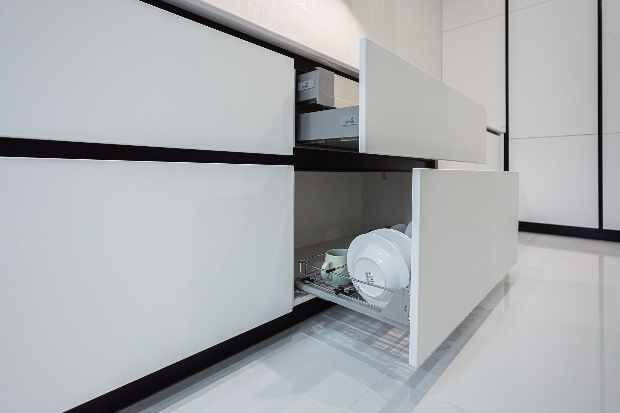 Угловая кухня фабрики ЗОВ - фото в интерьере (ул. Белградская) ★ Кухни на заказ в Воронеже