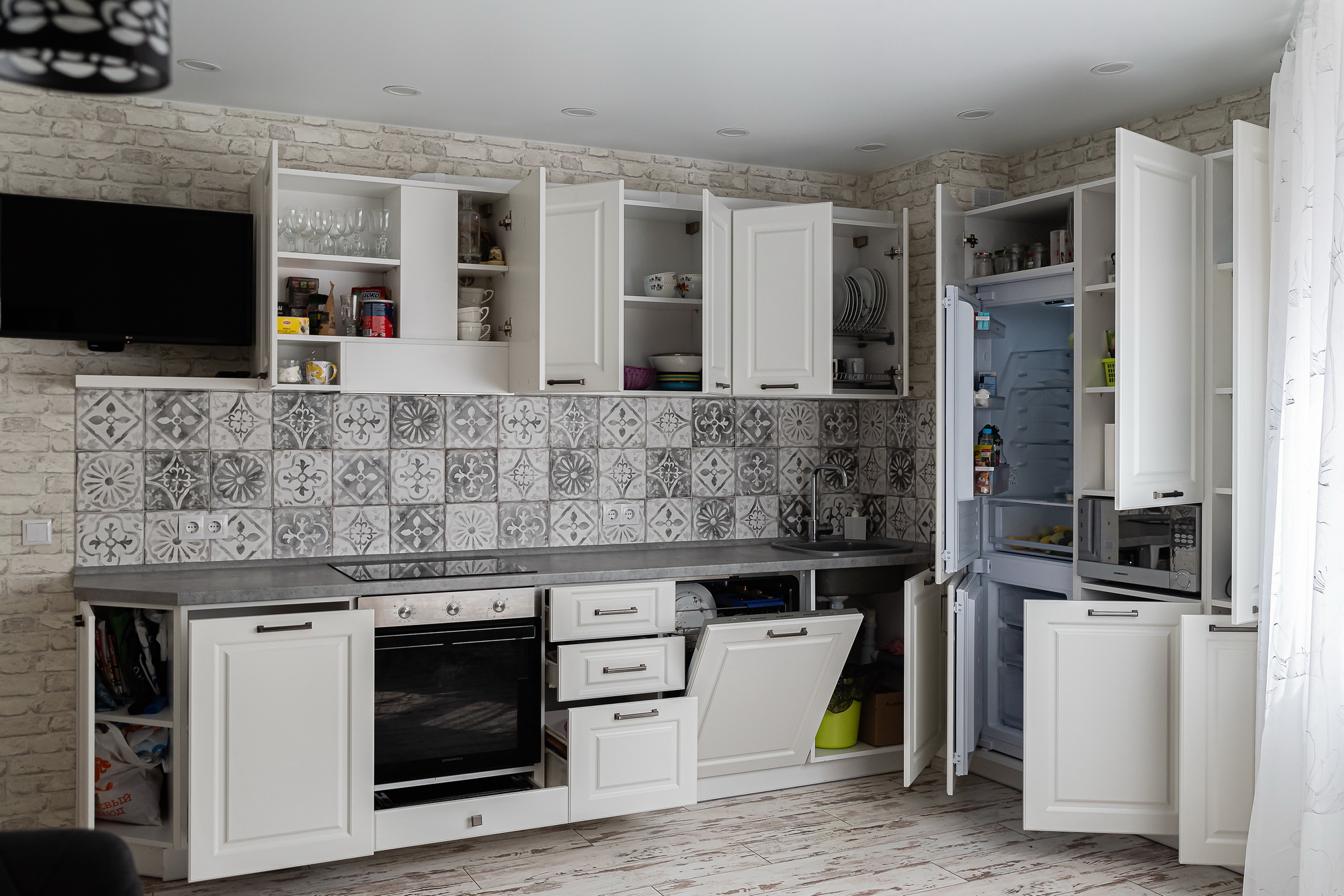 Кухня Лонгфорд фабрики ЗОВ - фото в интерьере ★ Кухни на заказ в Воронеже