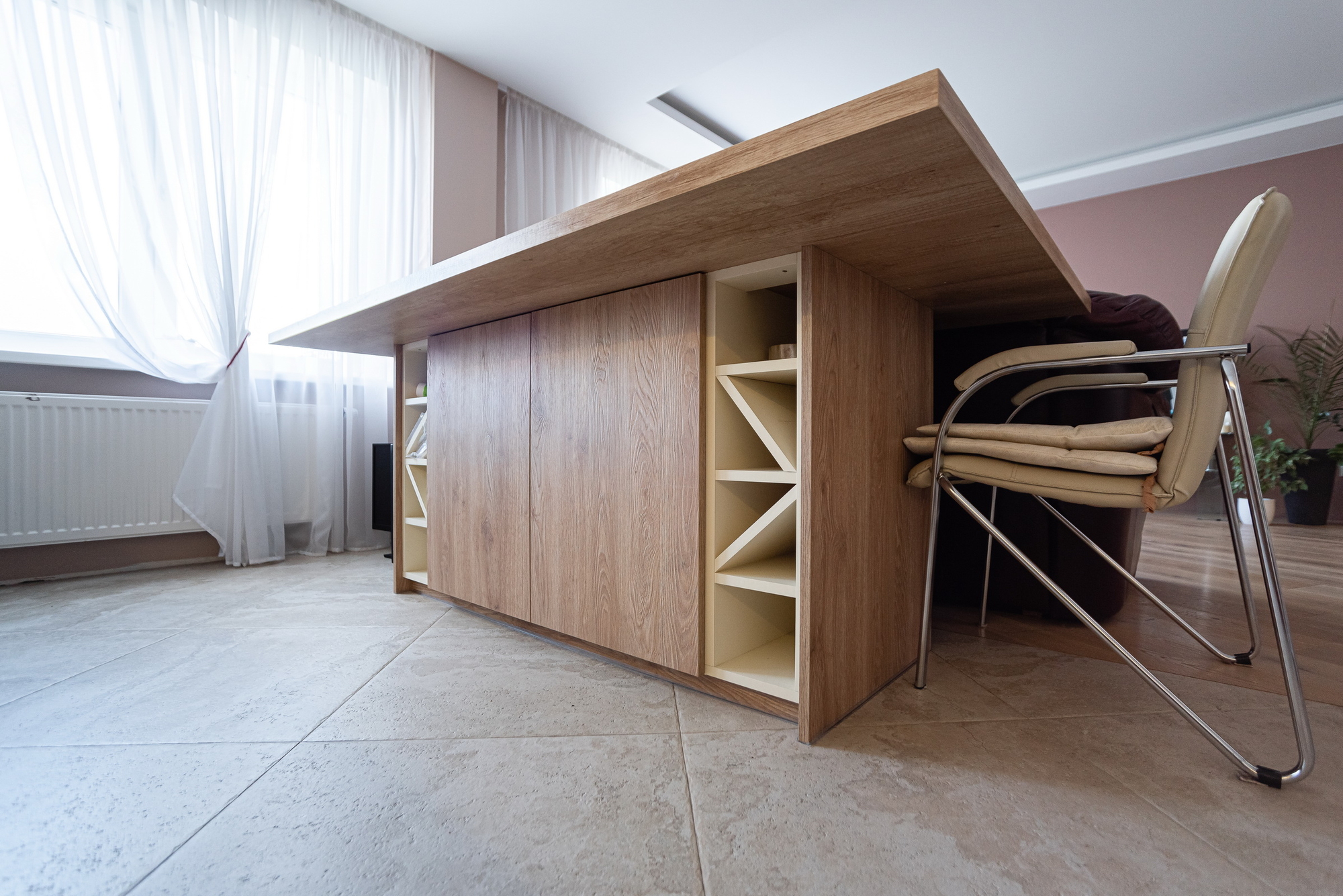 Кухня с островом фабрики ЗОВ - ул. Притыцкого - фото в интерьере ★ Кухни на заказ в Воронеже