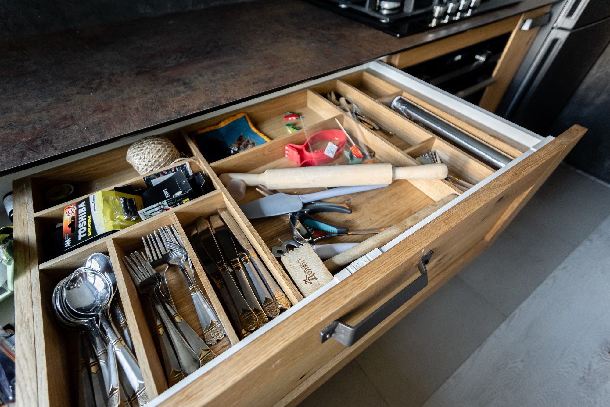 Кухня Дамиана фабрики GeosIdeal - фото в интерьере  (ул. Я. Колоса) ★ Кухни на заказ в Воронеже